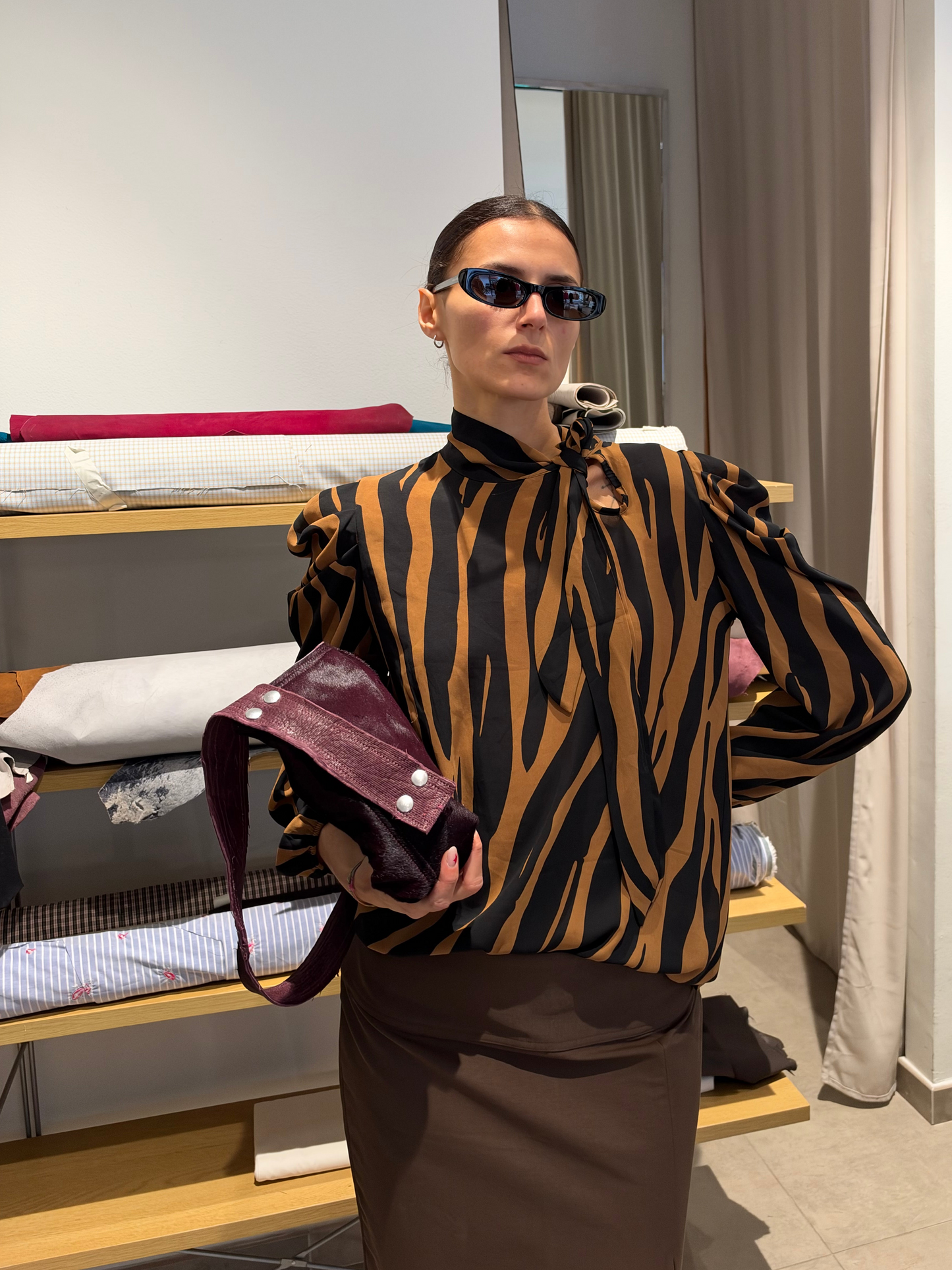Camicia animalier con fiocco